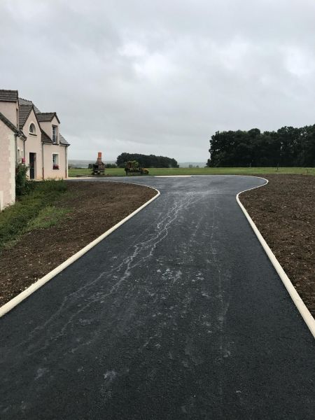 Aménagement de cour, trottoirs, rond point